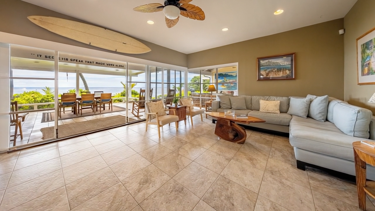 Kona House — Kona, HI